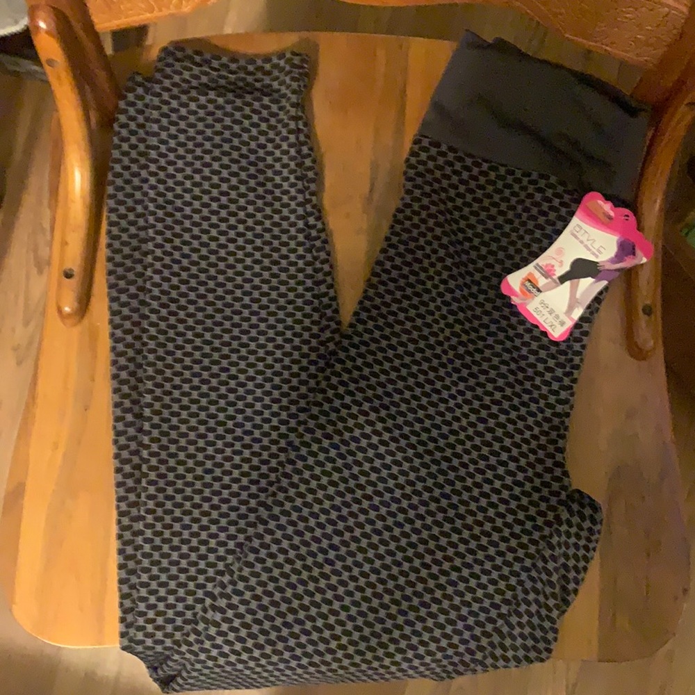 Leggins with gathered butt area one size gray blk